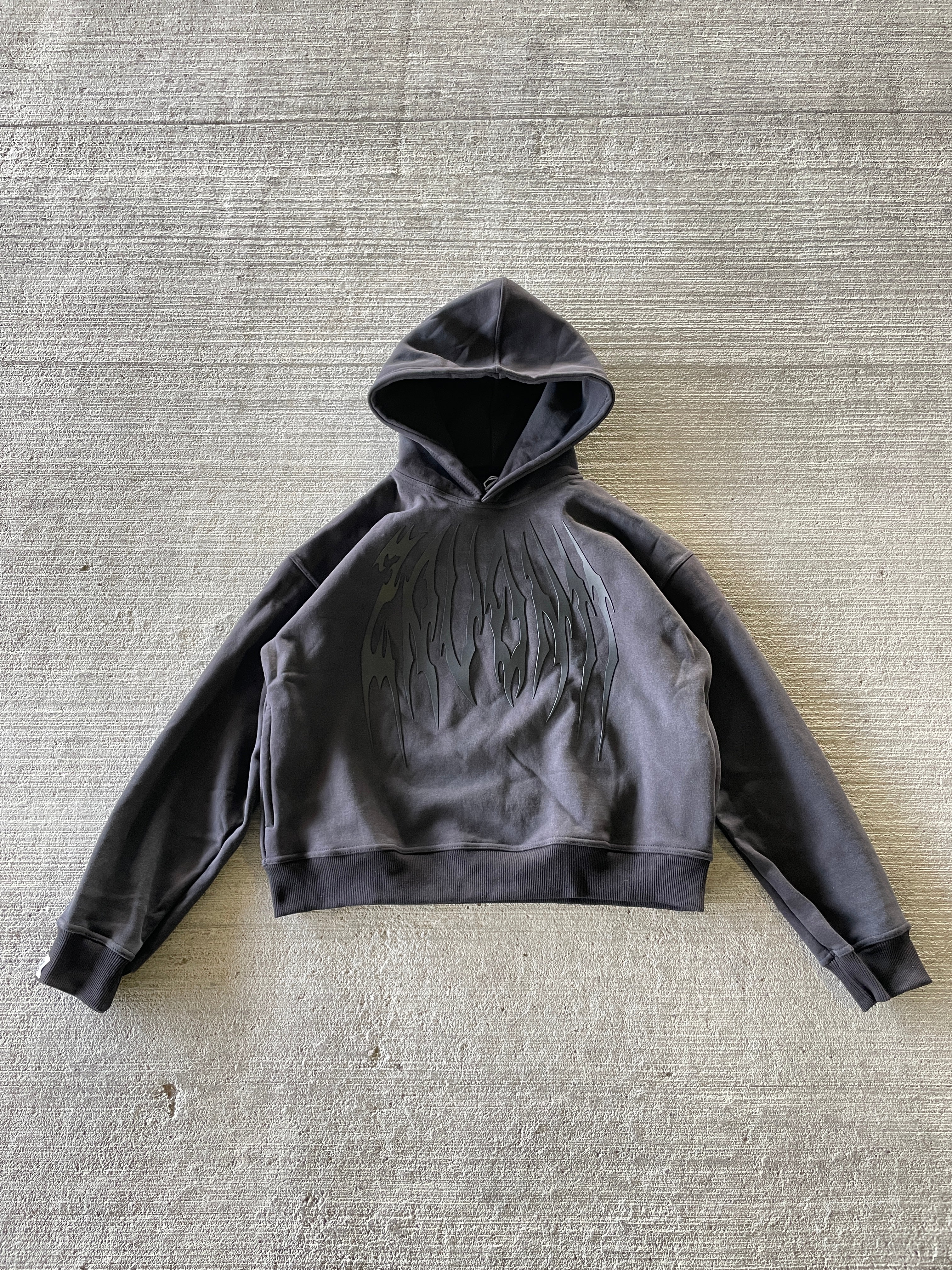 BLACK JAGGED
