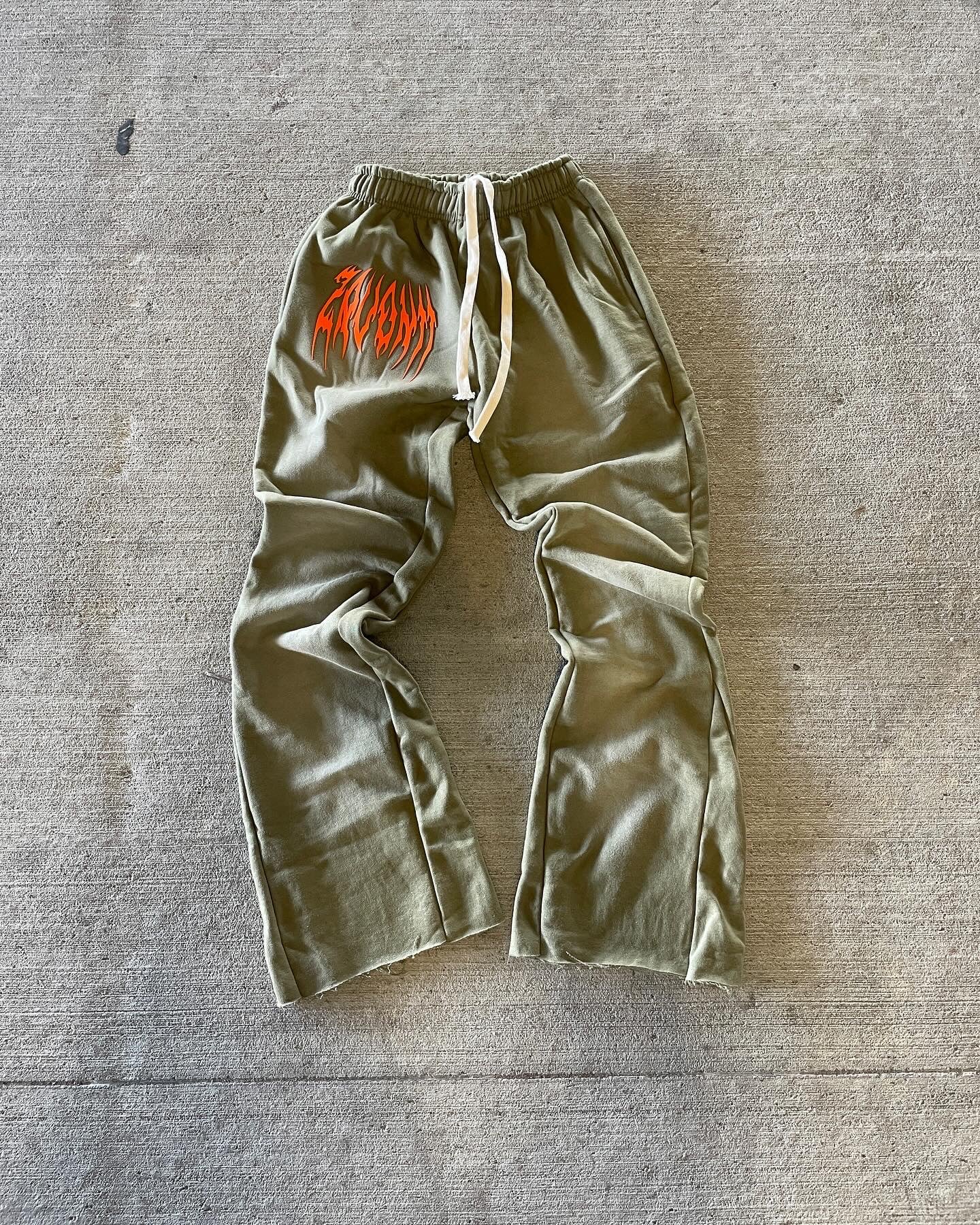 ORANGE JAGGED FLARED SWEATS M/L/3xl